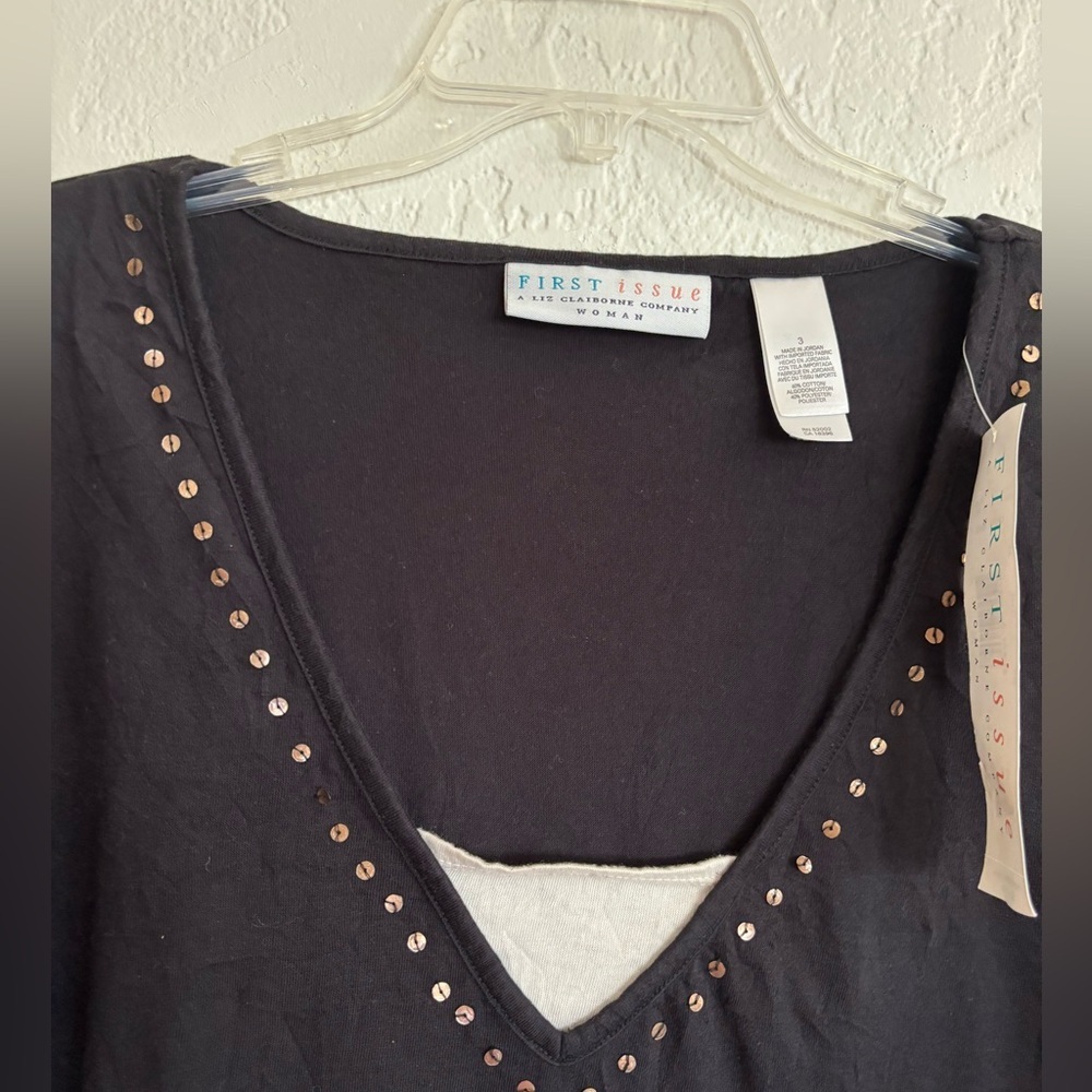 NWT Liz Claiborne Black V-Neck Blouse with Gold Accents Size 3